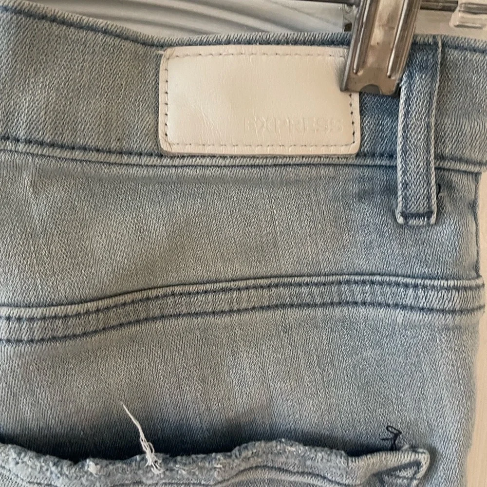 Distressed skinny high rise jeans from Express - Picture 11 of 13